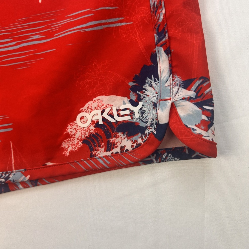 Oakley Men Red Blue Waves Hawaiian Flowers Y2K Polyester Swim Trunks 34 NWoT - Picture 4 of 10